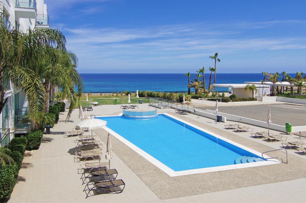 Coralli Beachfront Resort Protaras Ngoại thất bức ảnh