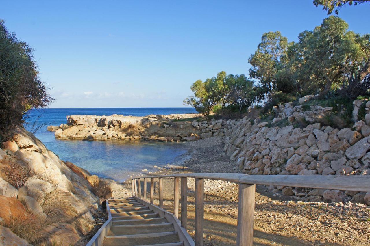 Coralli Beachfront Resort Protaras Ngoại thất bức ảnh