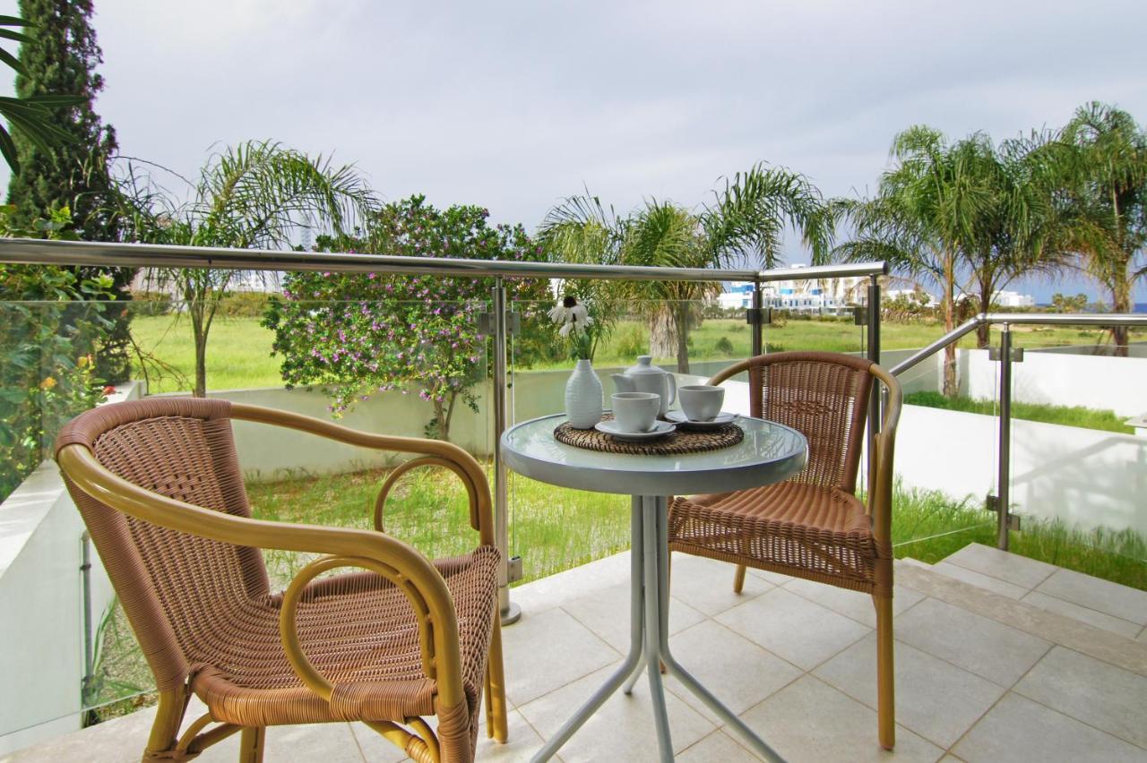 Coralli Beachfront Resort Protaras Ngoại thất bức ảnh